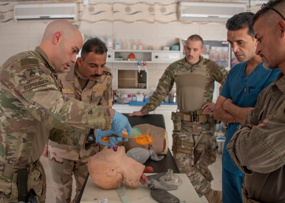 Coalition advises, enables Iraqi medics Coalition advises, enables Iraqi medics