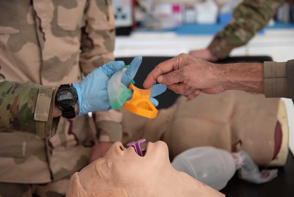 Coalition advises, enables Iraqi medics Coalition advises, enables Iraqi medics