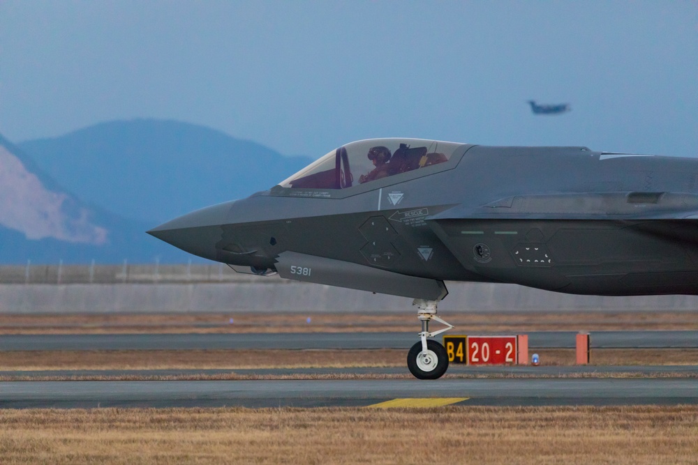 354th Fighter Wing arrives at MCAS Iwakuni