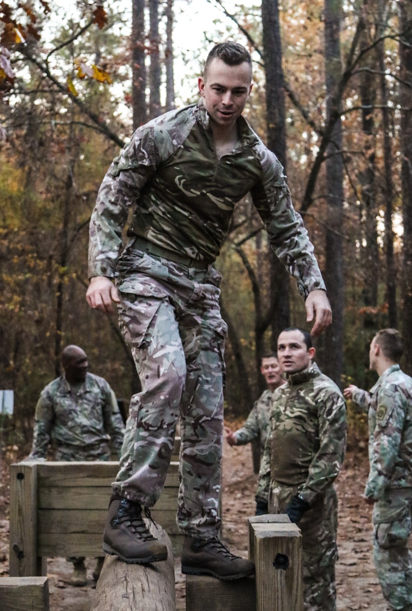 Paratroopers from the British Armed Forces visit the 82nd ABN DIV