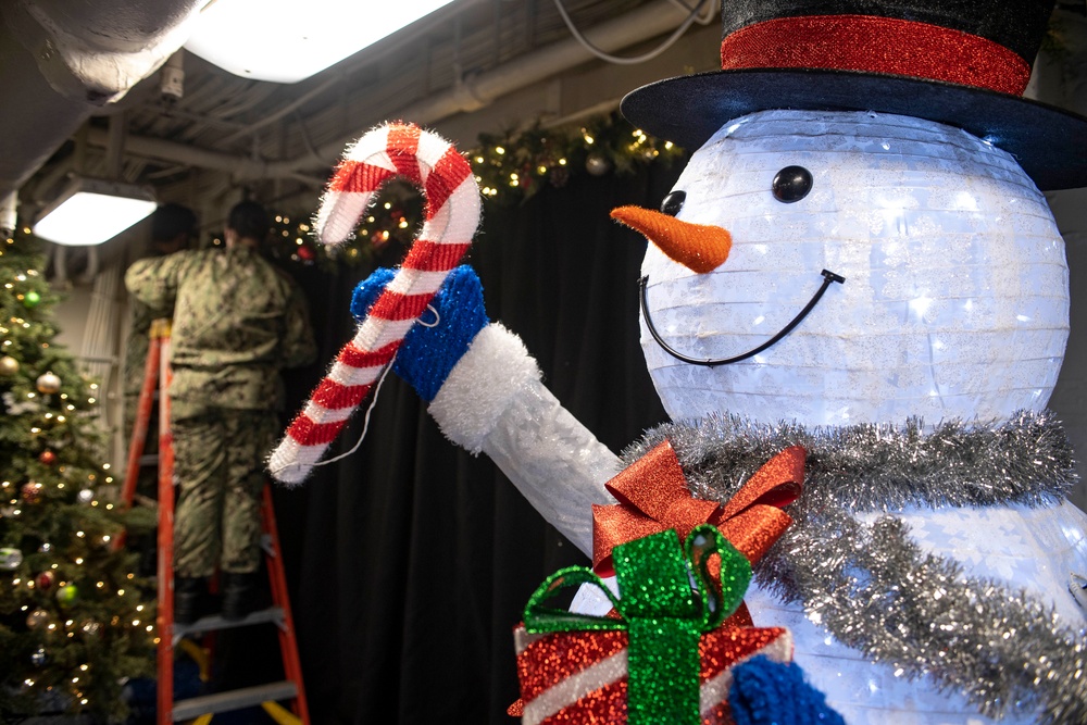 Nimitz Sailors Decorate Mess Decks for Christmas