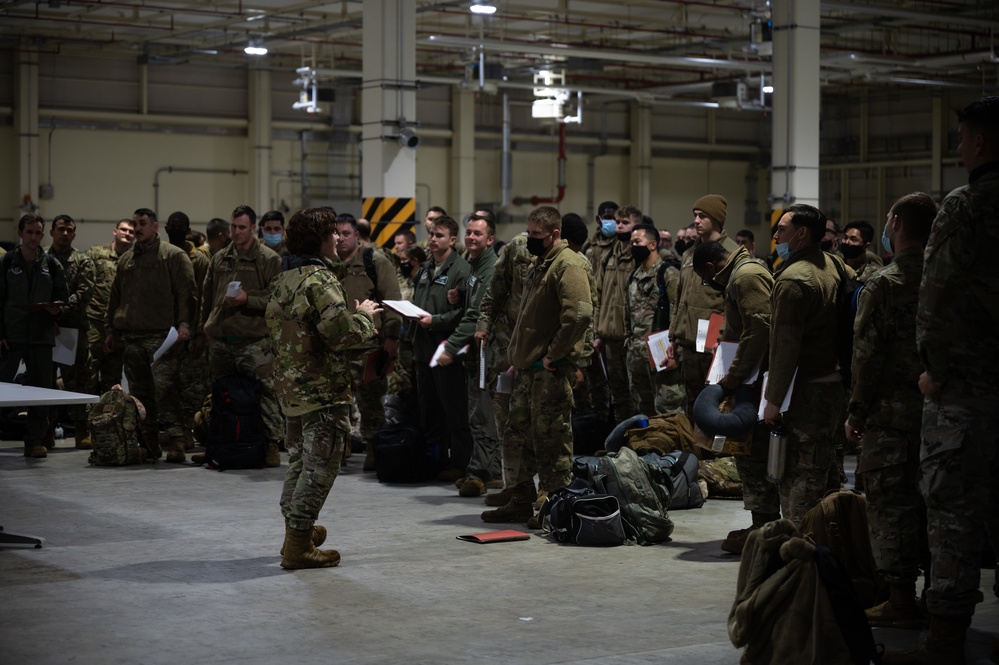 Eielson Airmen arrive at Iwakuni in support of Operation IRON DAGGER