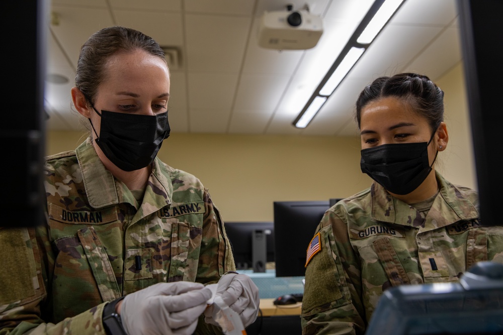 U.S. Army Medical Response Team arrives, begins integration with Grand Rapids, Michigan hospital