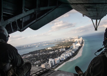 HMH-464 &quot;Condors&quot; fly high in Florida