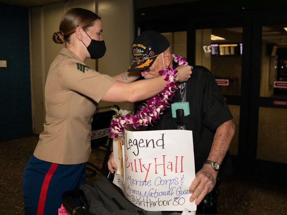 World War II Veterans Arrive in Honolulu for 80th Anniversary Pearl Harbor Remembrance