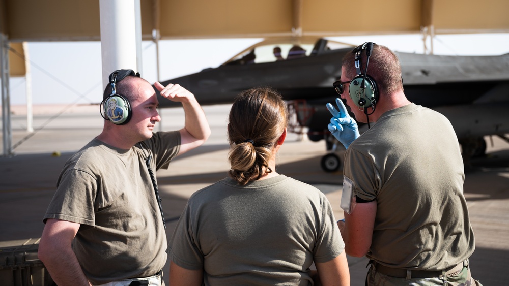 PSAB’s 378th EMXS hosts integrated hot pit training