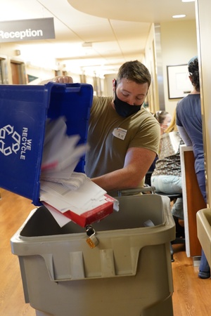 General visits Los Angeles area hospitals in support of COVID-19 response