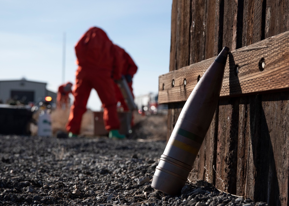 151st EOD trains with UTANG Emergency Management and Fire Department