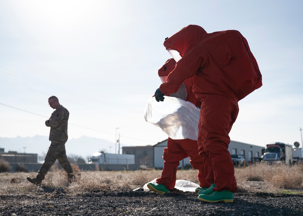 151st EOD trains with UTANG Emergency Management and Fire Department