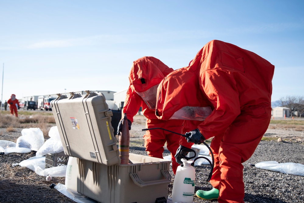 151st EOD trains with UTANG Emergency Management and Fire Department