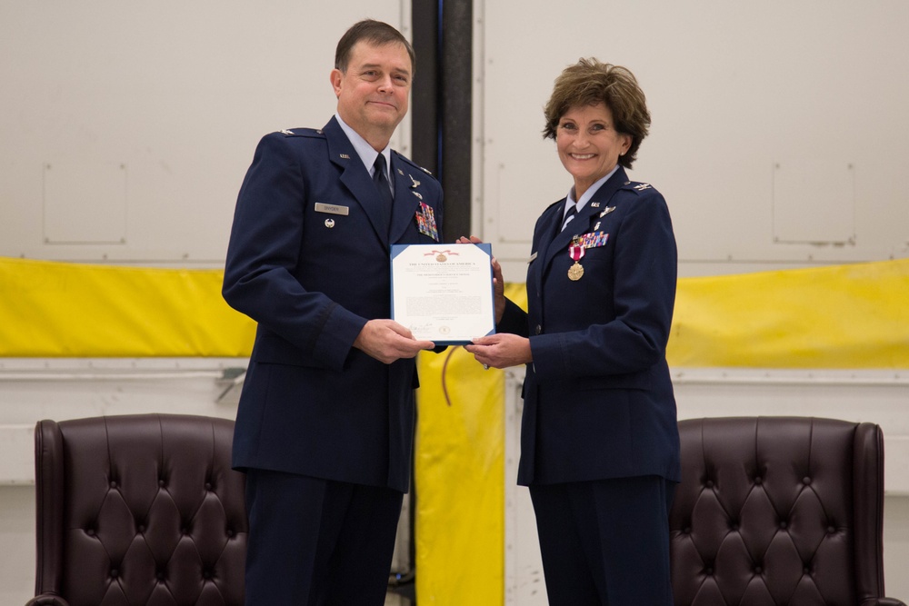 Col. Knight's Retirement Ceremony