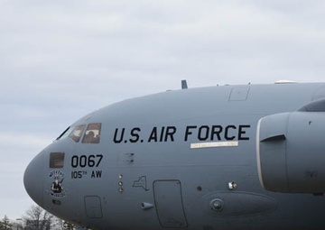 C-17 Globmaster III takeoff