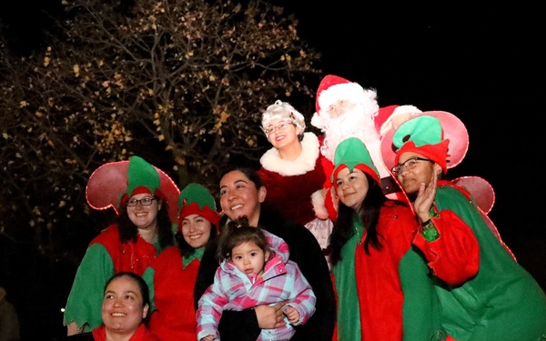 Joint Base Anacostia-Bolling hosts annual tree-lighting ceremony
