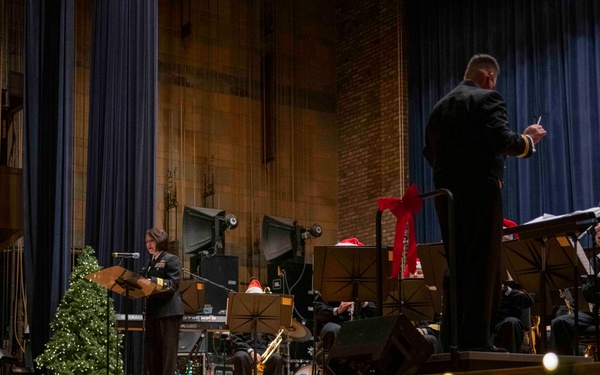 Commander, NSTC Guest of Honor for NBGL Holiday Concert