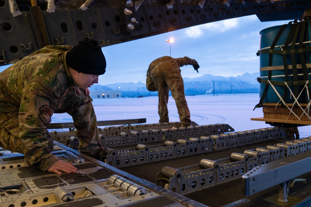 517th Airlift Squadron prepares for training sortie