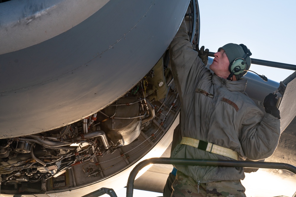 517th Airlift Squadron prepares for training sortie