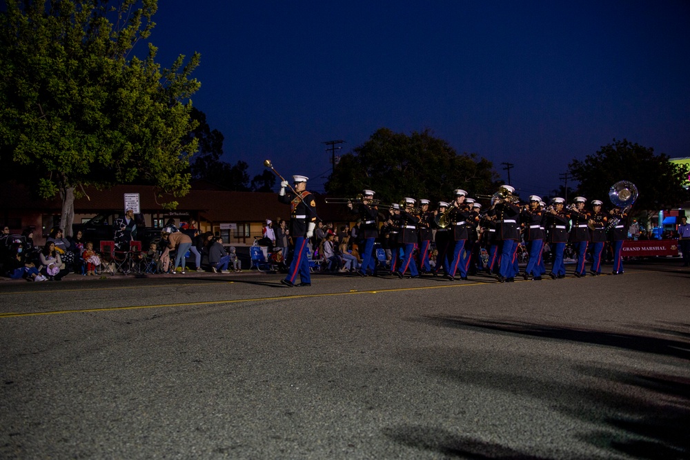 Camp Pendleton Marines participate in 40th Annual Fallbrook Christmas Parade
