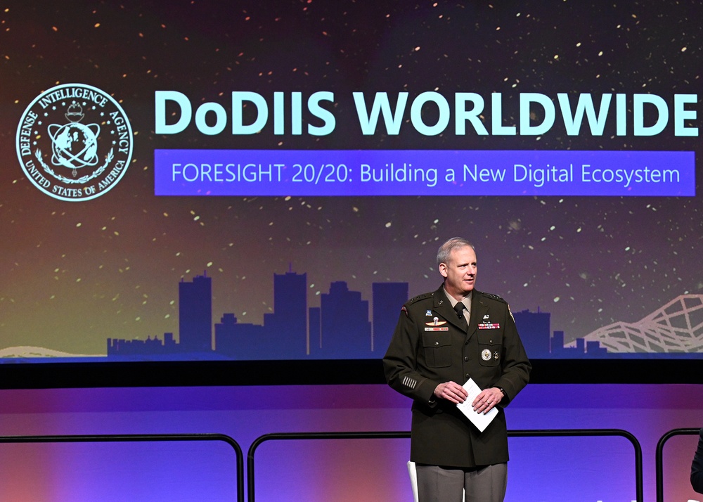 DIA Director and DIA Chief information Officer Speak at DoDIIS21