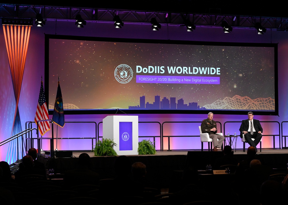 DIA Director and DIA Deputy Director for Global Integration Speak at DoDIIS21