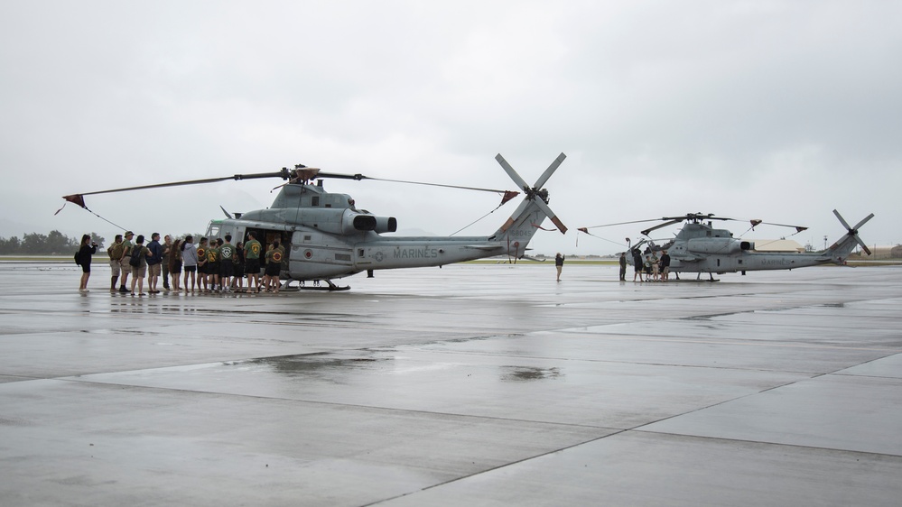 Young Marines Visit Marine Aircraft Group 24