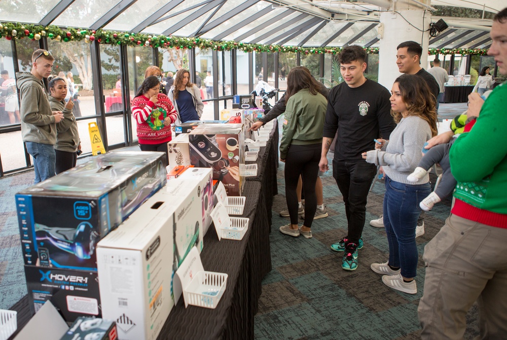 Headquarters and Headquarters Squadron, Marine Corps Air Station Miramar 2021 Holiday Party