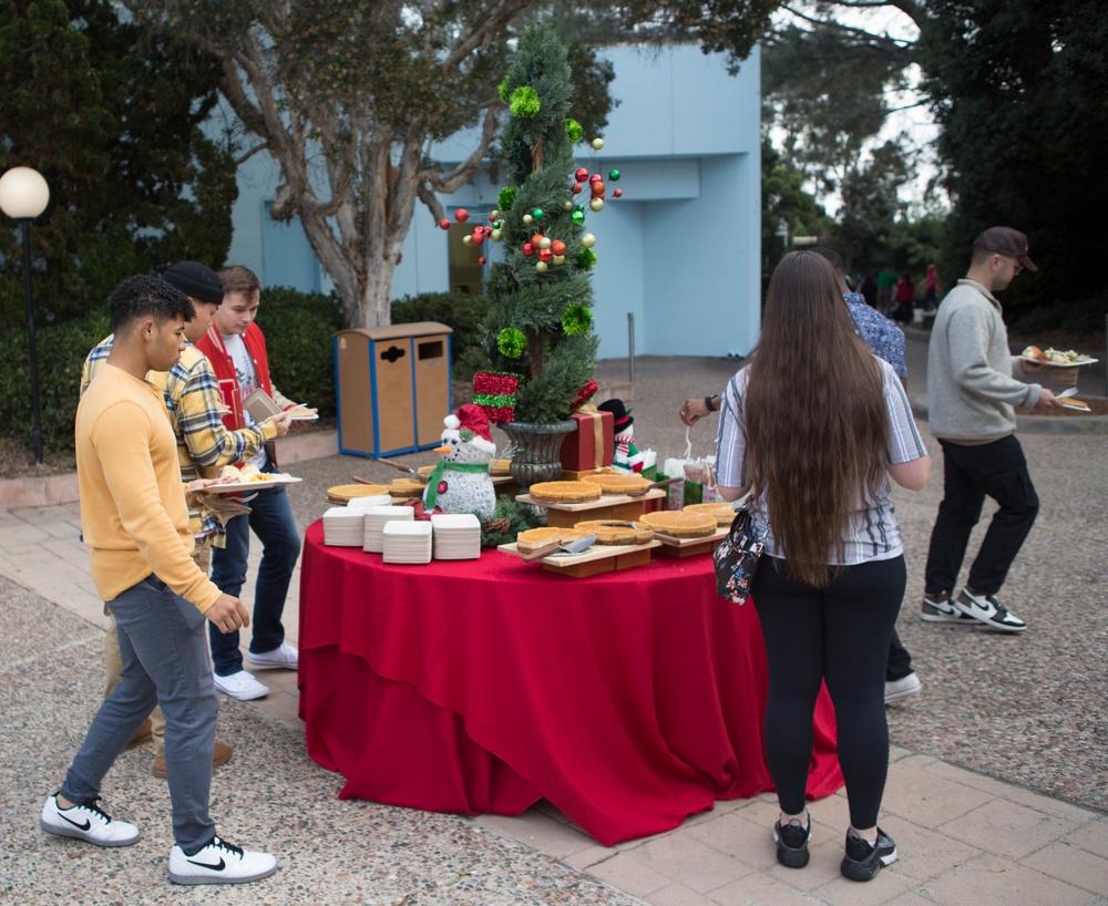 Headquarters and Headquarters Squadron, Marine Corps Air Station Miramar 2021 Holiday Party
