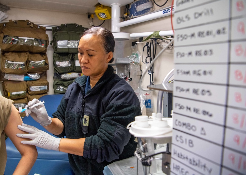USS Charleston HMC Administers Seasonal Flu Vaccination