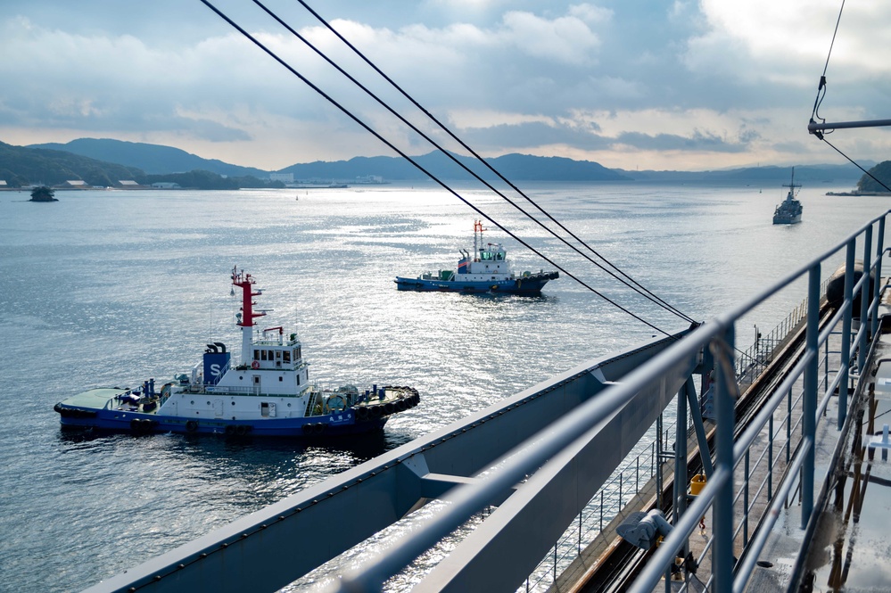 USS Frank Cable Departs Sasebo