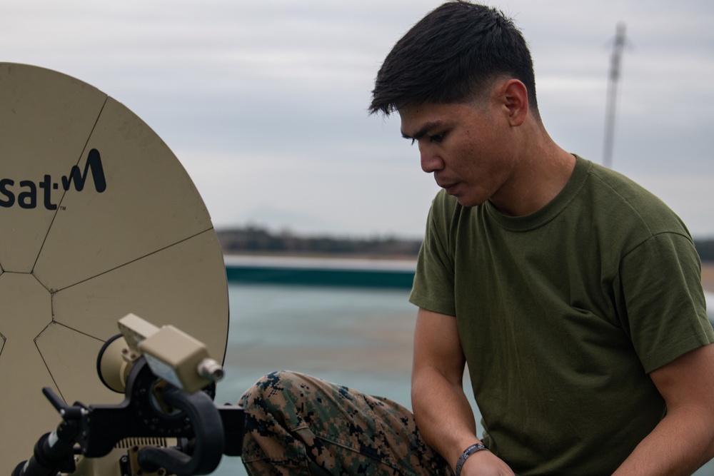 MWCS-18 Establish Expeditionary Communications