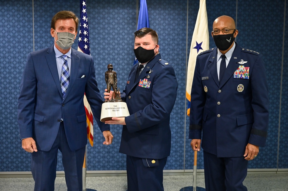 CSAF Brown presents 2019 Koren Kolligian Jr. Trophy