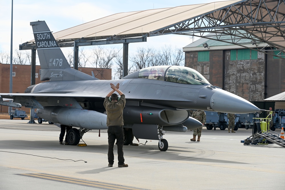 Santa Arrives for 169th Fighter Wing Winterfest 2021