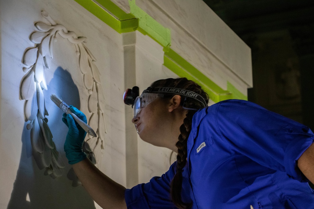 Architectural Conservation Steward Interns Perform Rehabilitation Work on the Tomb of the Unknown Soldier