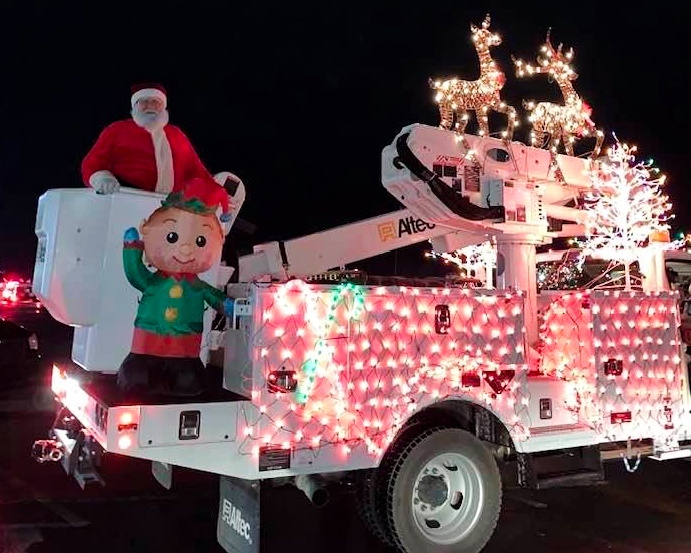 Santa Dave brings joy, helps create memories during holiday season