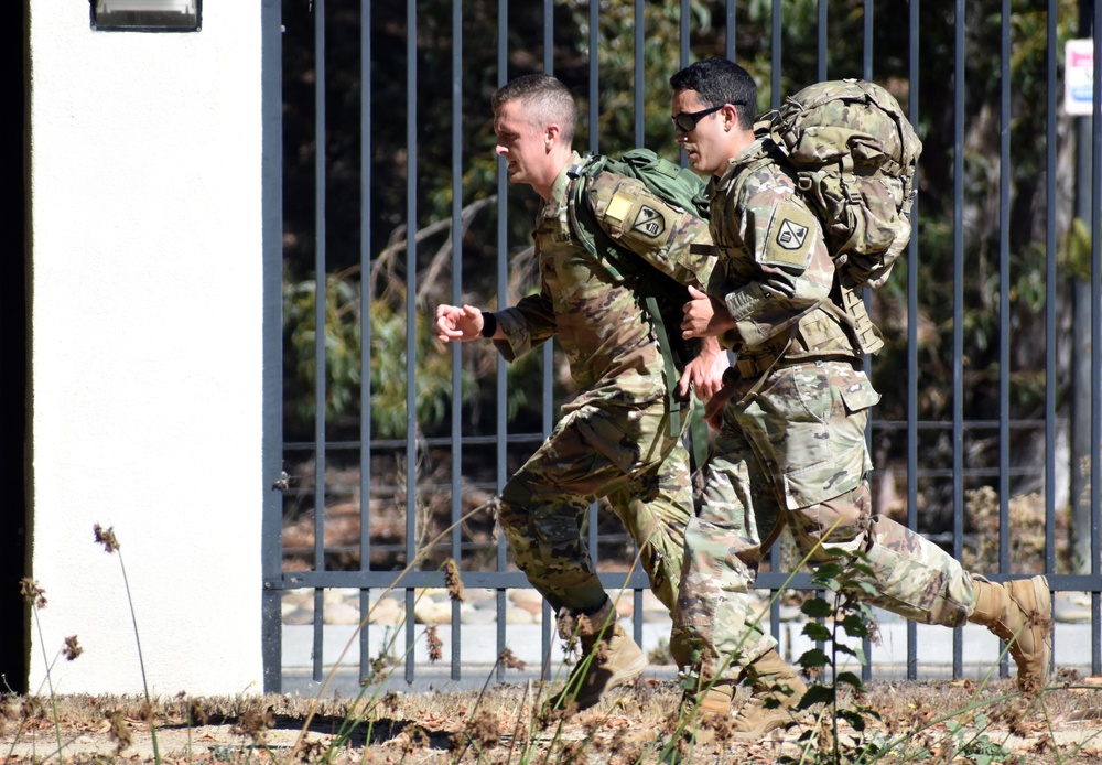 Monterey service members strive for German Armed Forces badge