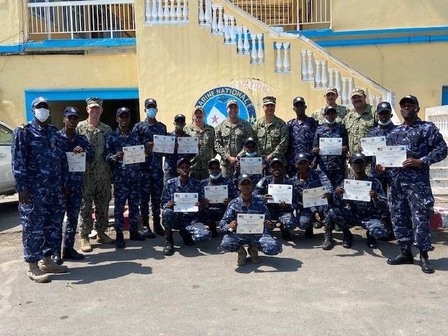 MSRON 10 trains Djiboutian Navy recruits