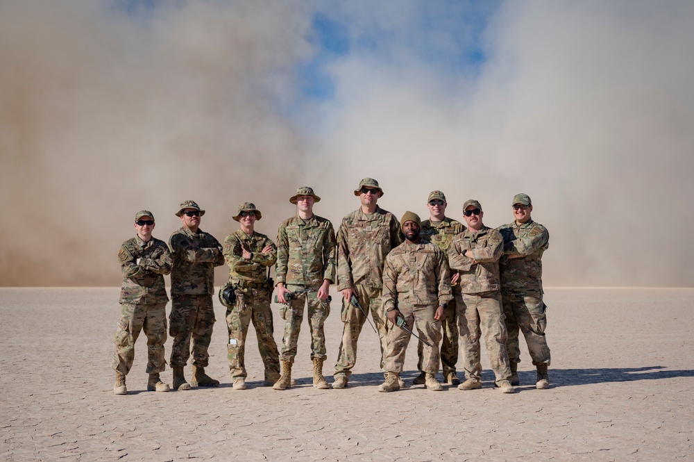 WSINT conducts joint training with US Army in austere environment