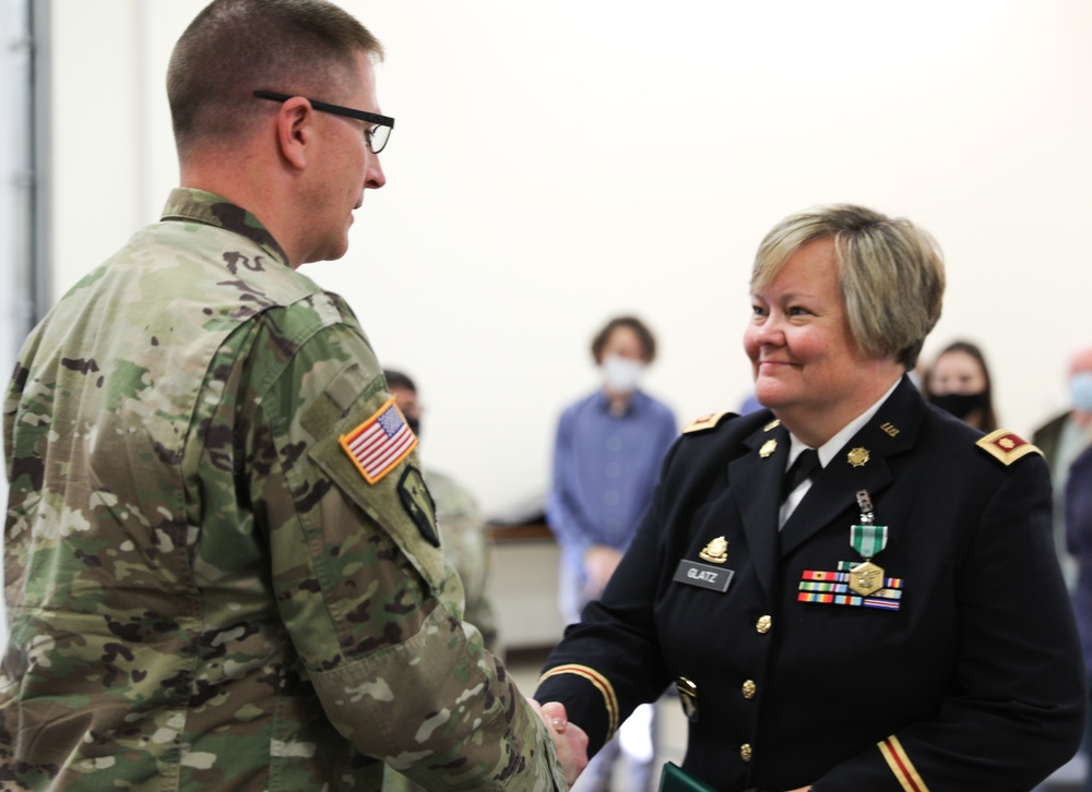U.S. Army Major Amy Glatz recieves the Army Commendation award.