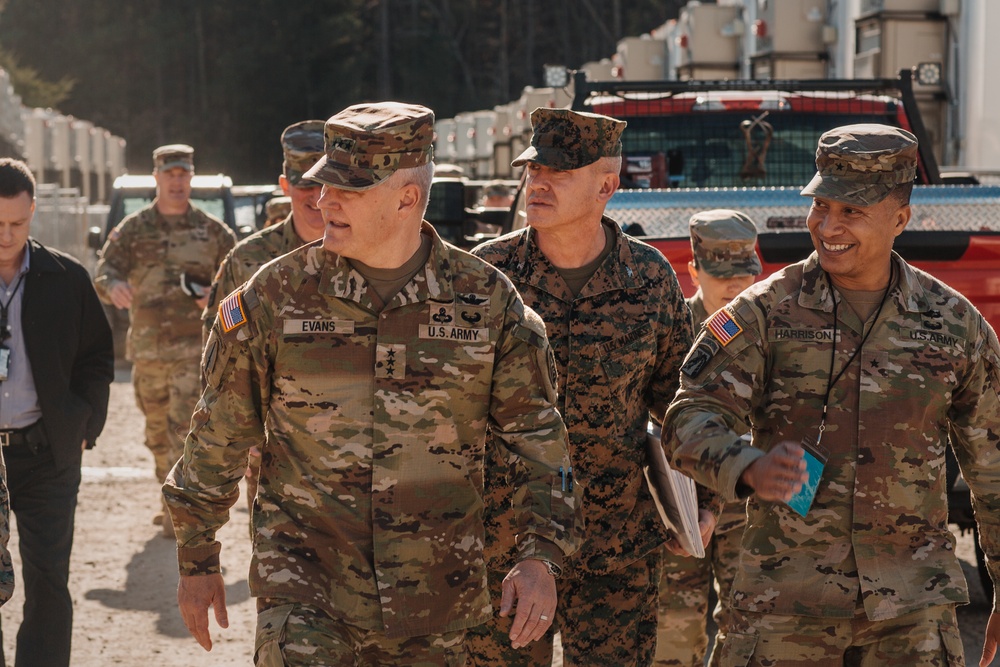 Lt. Gen. John R. Evans Jr. visits Fort Pickett