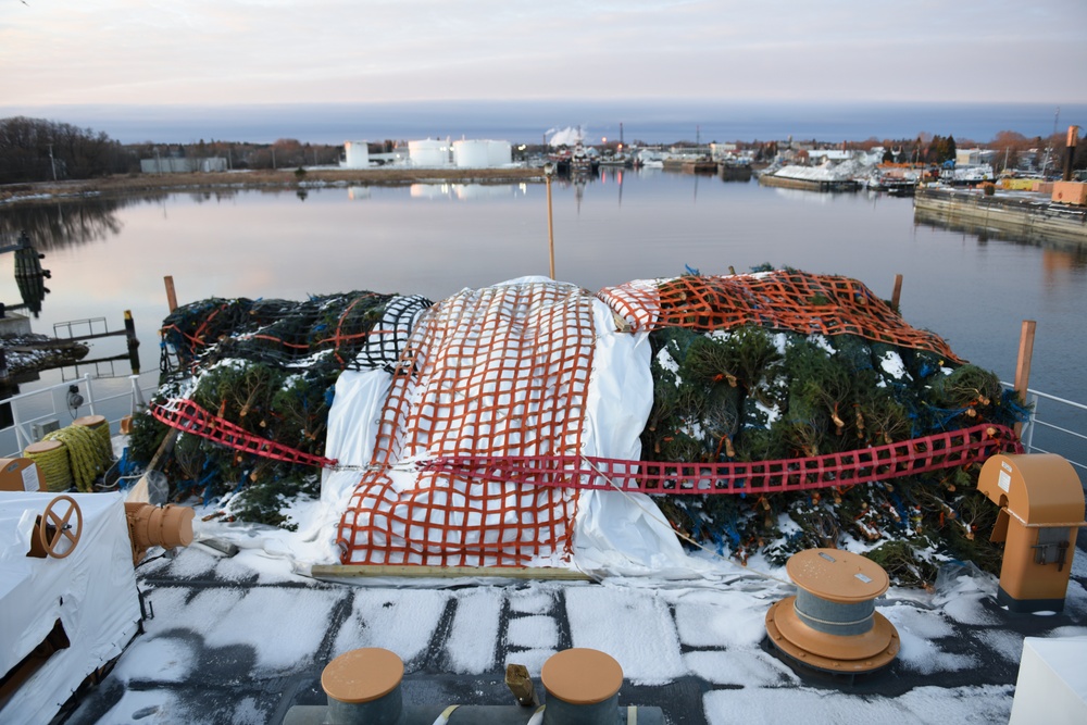 USCGC Mackinaw Christmas Ship