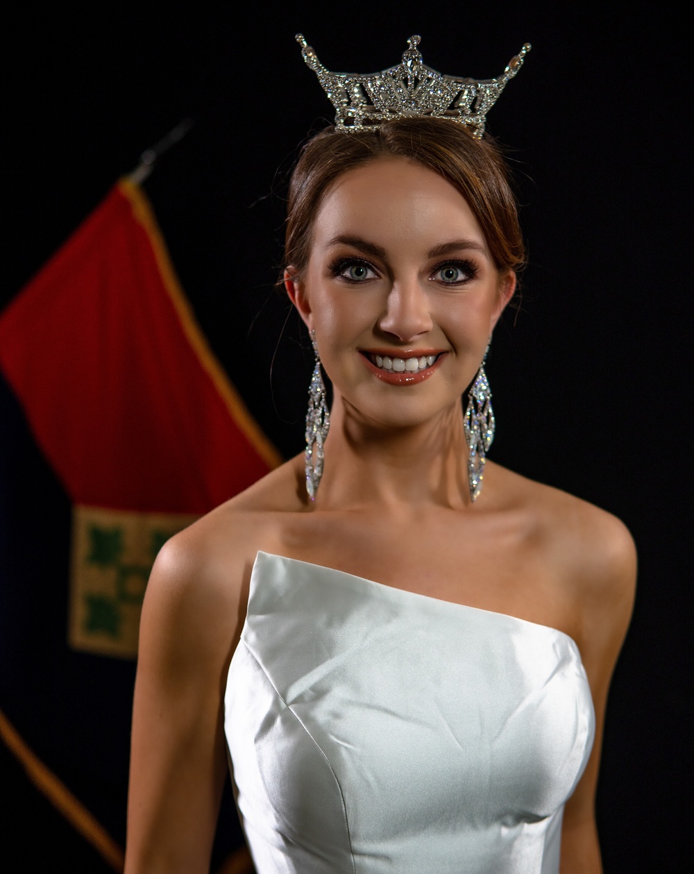 Active Duty Soldier Competes for Miss America