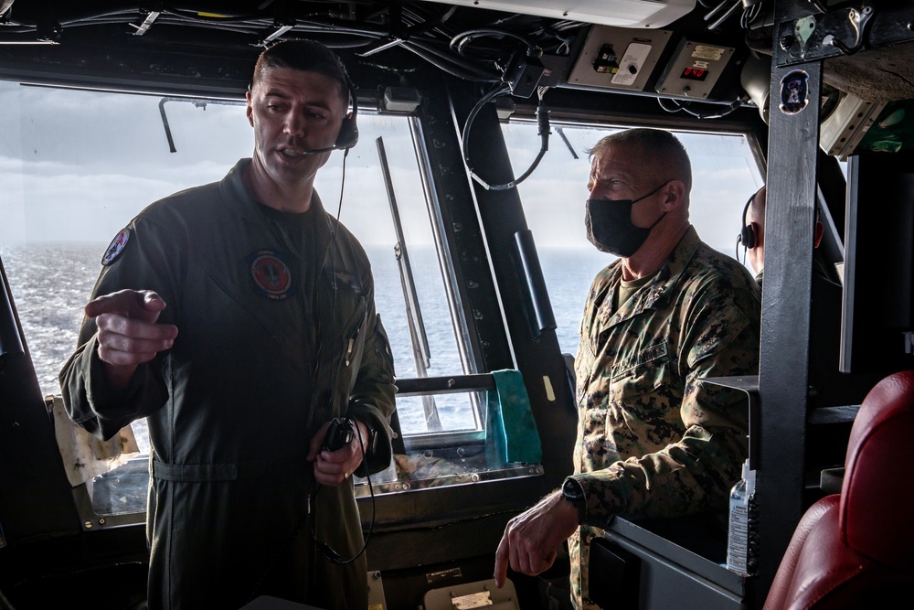 Major General Turner Visits USS Makin Island