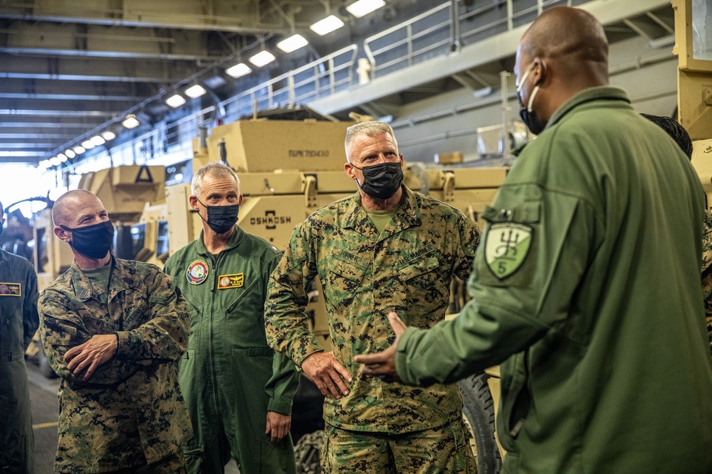 Major General Turner Visits USS Makin Island