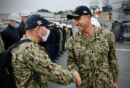 USS Barry Holds Change of Command Ceremony