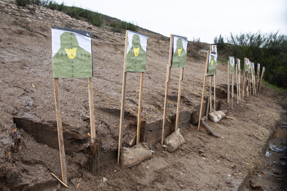 KFOR RC-E Polish Troops Host Weapons Training for U.S. Army Counterparts