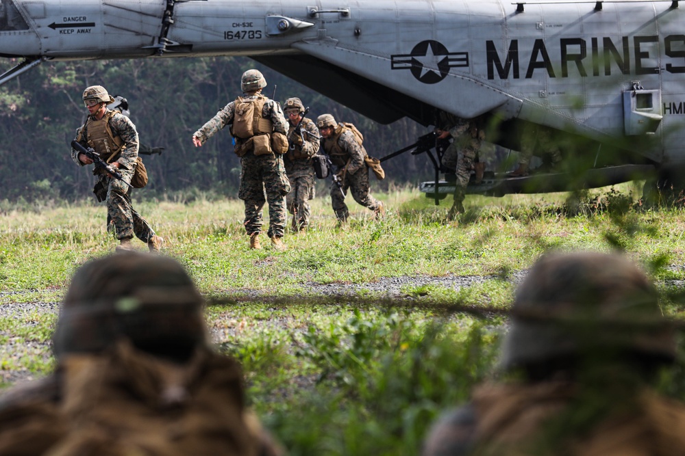 2-14 CAV, 25ID and 3/3 Marines Conduct Joint Deployment Readiness Exercise