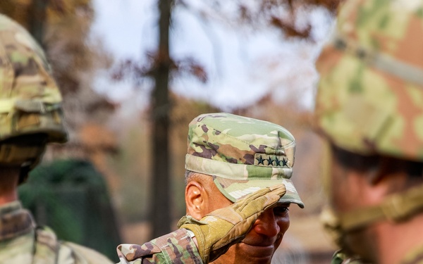 General Michael X. Garrett visits 101st Combat Aviation Brigade during Division Training Density