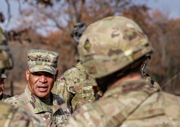 General Michael X. Garrett visits 101st Combat Aviation Brigade during Division Training Density