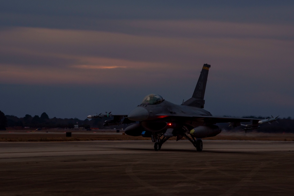 Dvids Images 79th Fighter Squadron F 16 Pilot Returns From Training Sortie Image 2 Of 3 