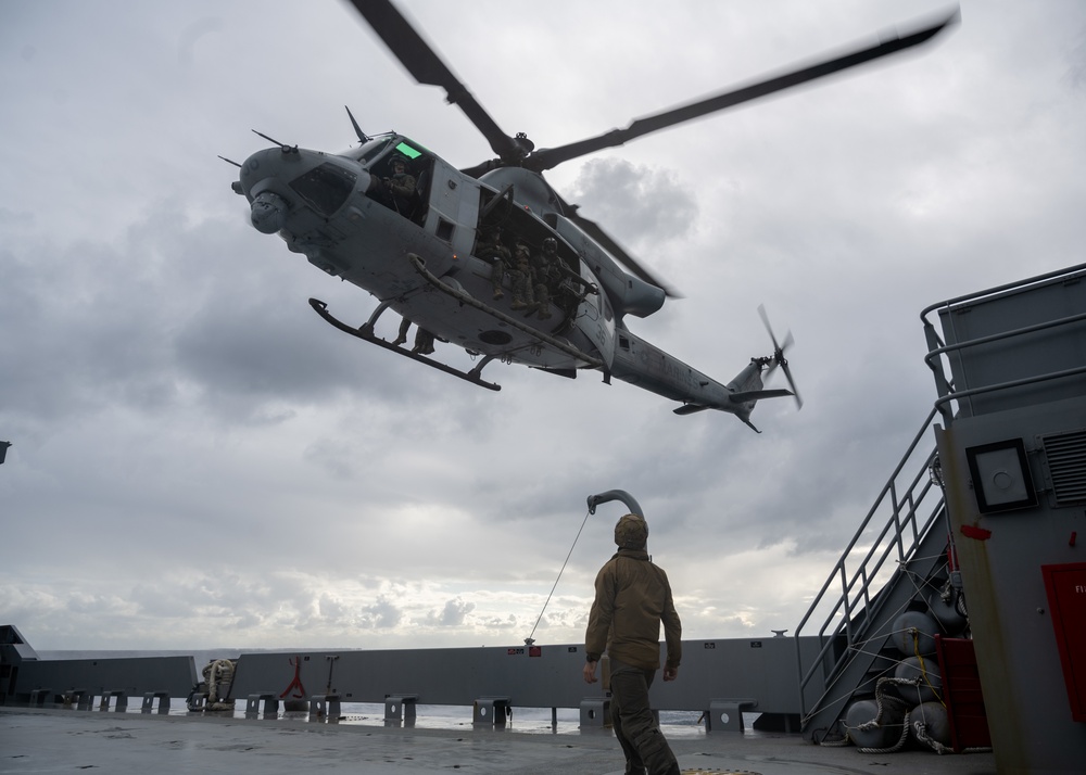 MARINES FAST ROPE ONTO USAV CALABOZA DURING VBSS TRAINING