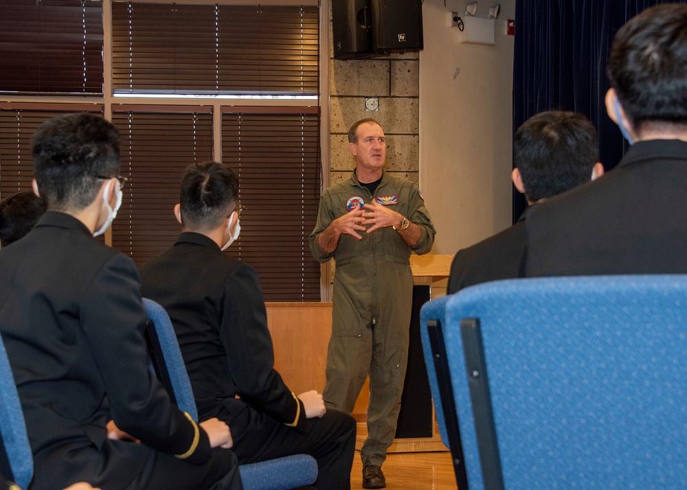 NAFA CO Greets Up-and-Coming JMSDF Cadet Pilots